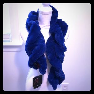 Royal blue faux fur scarf